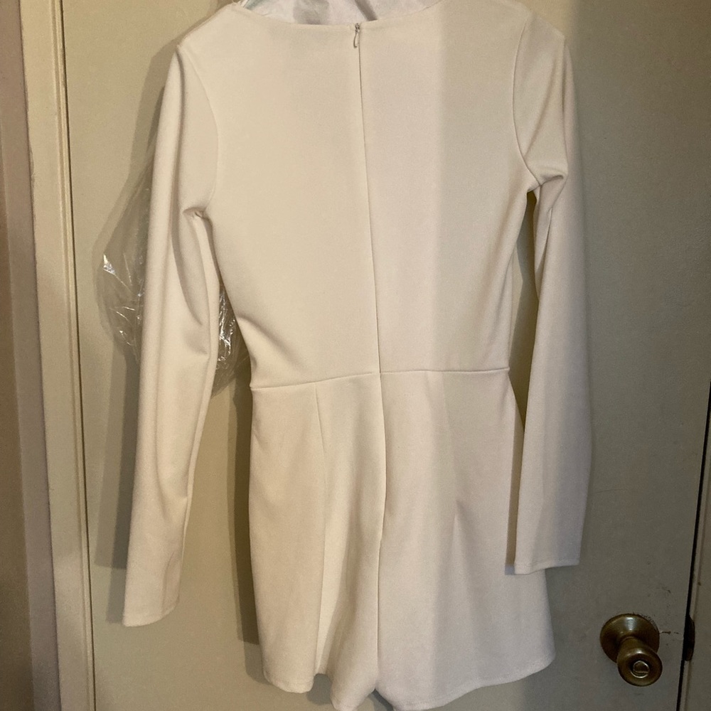 Lulus | Babe Heaven | White Romper | Small - Picture 2 of 4